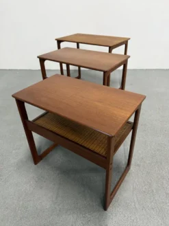 Tables gigognes en teck par Johannes Andersen