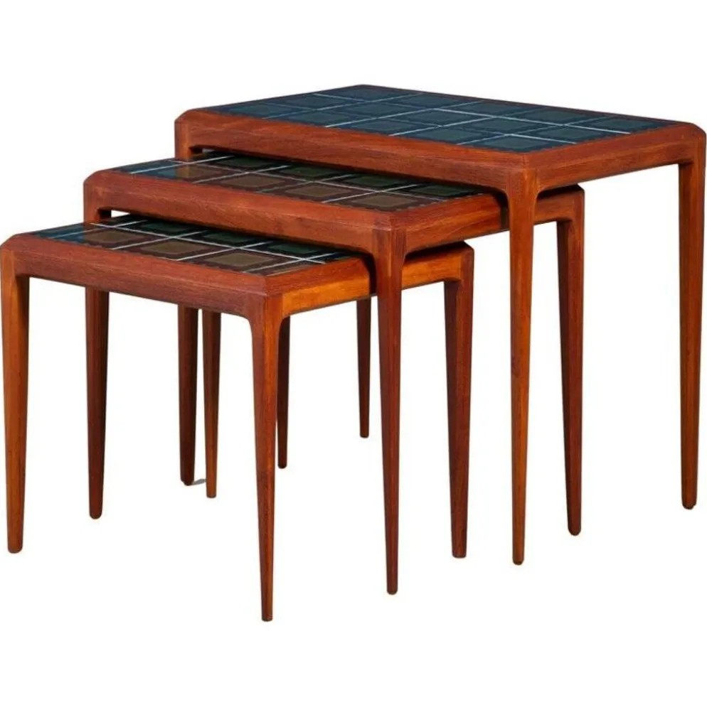 Tables Gigognes en Teck, 1960s, Set de 3