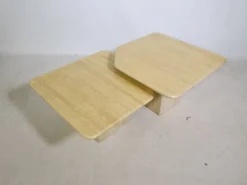 Tables gigognes en travertin, ensemble de 2, années 1970