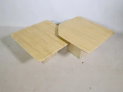 Tables gigognes en travertin, ensemble de 2, années 1970