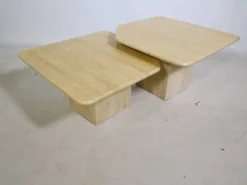 Tables gigognes en travertin, ensemble de 2, années 1970