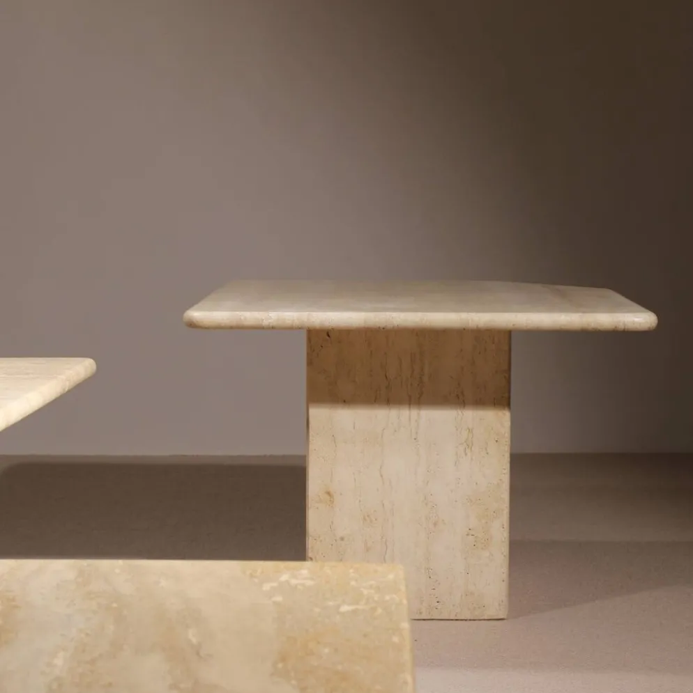 3 tables gigognes en travertin, Italie années 1970