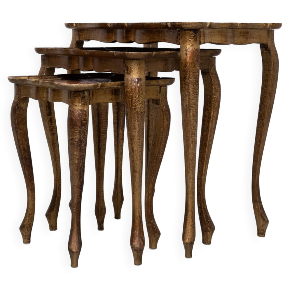 Tables gigognes florentines triptyques en bois doré et rouge, Italie, 1960