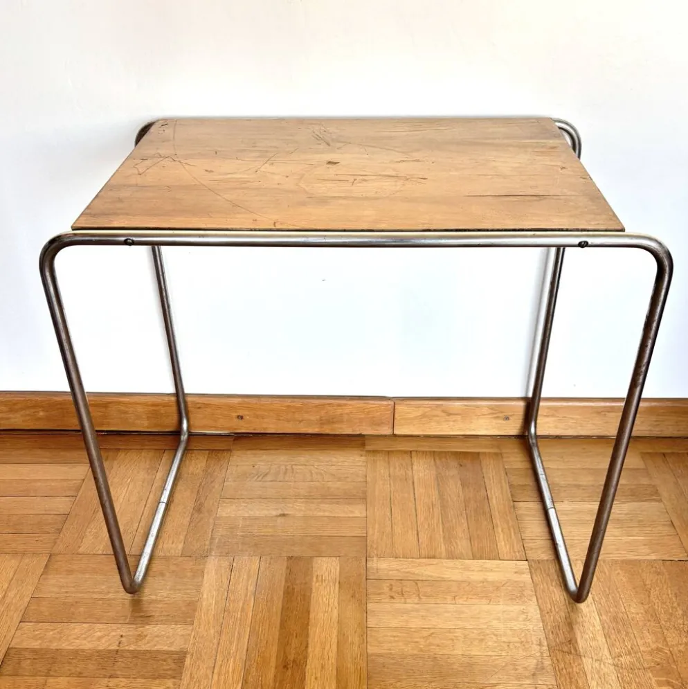 Tables gigognes fonctionnelles B9