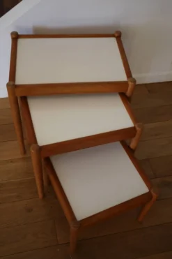 3 tables gigognes hêtre mélaminé blanc