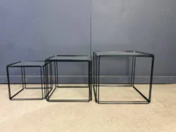 Tables gigognes Isocele de Max Sauze des années 1970.