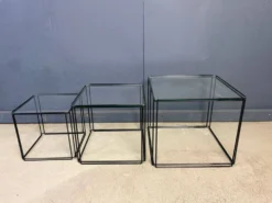Tables gigognes Isocele de Max Sauze des années 1970.