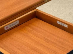 Tables gigognes Metamorphosis de McIntosh