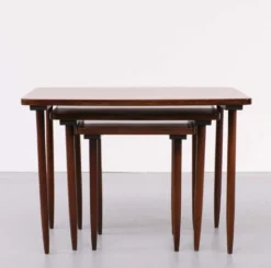 Tables gigognes Mimi Fortuna Hollande des années 1960