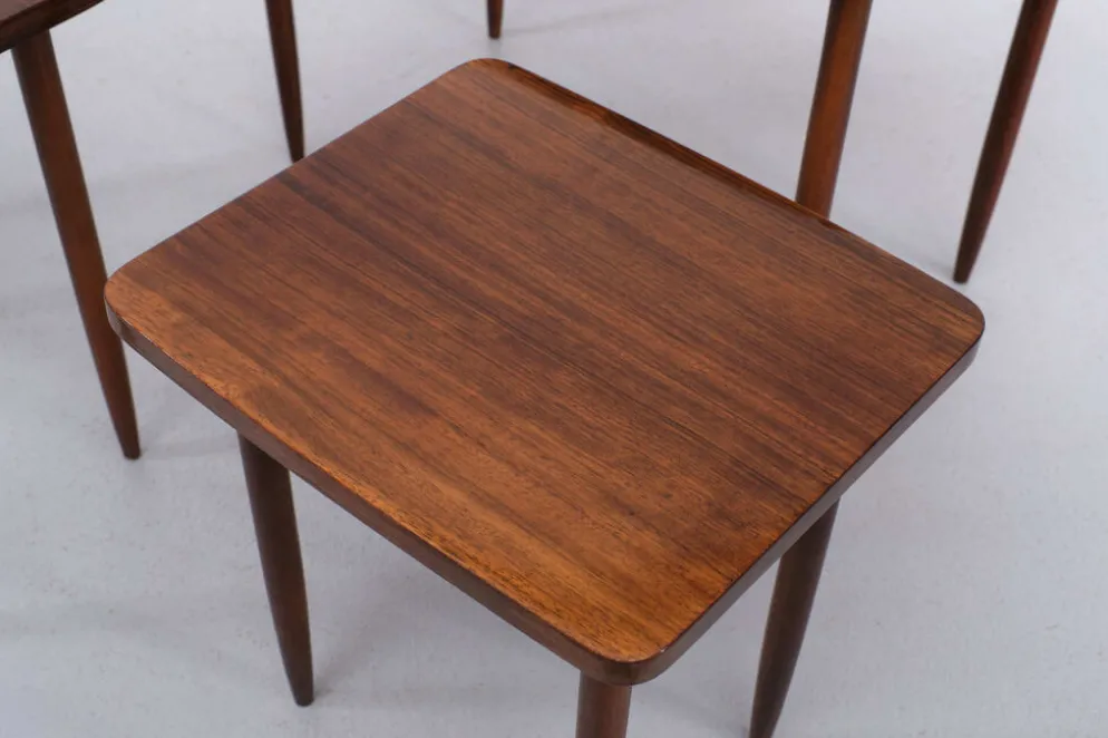 Tables gigognes Mimi Fortuna Hollande des années 1960