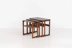 Tables gigognes 