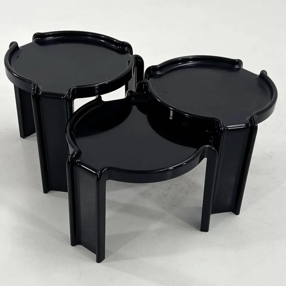 3 tables gigognes par Giotto Stoppino pour Kartell, 1970