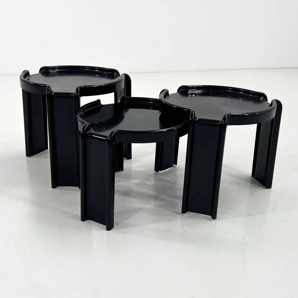 3 tables gigognes par Giotto Stoppino pour Kartell, 1970