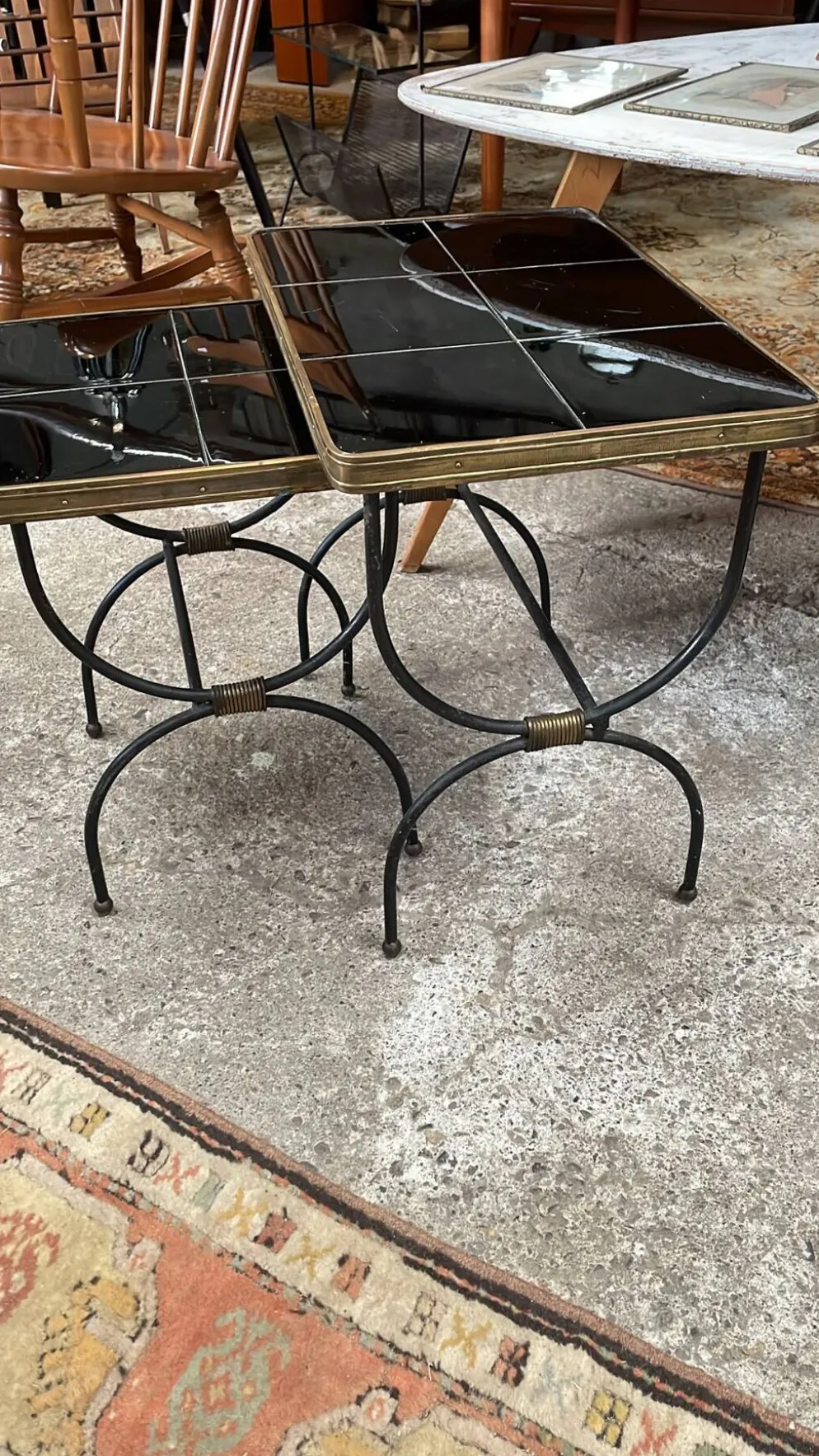2 tables gigognes par Jacques Adnet