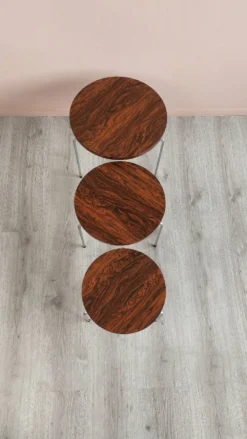 Tables gigognes par Vaza Roden