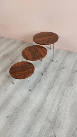 Tables gigognes par Vaza Roden