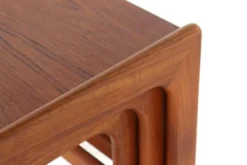 Tables gigognes Salin Nyborg - design danois du milieu du siècle moderne en teck