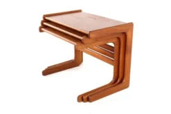Tables gigognes Salin Nyborg - design danois du milieu du siècle moderne en teck