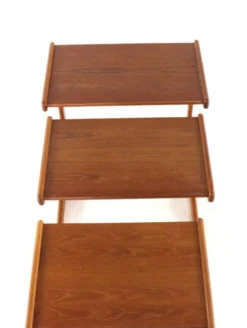 Tables gigognes Salin Nyborg - design danois du milieu du siècle moderne en teck