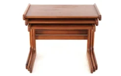 Tables gigognes Salin Nyborg - design danois du milieu du siècle moderne en teck