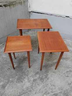 Tables gigognes scandinave