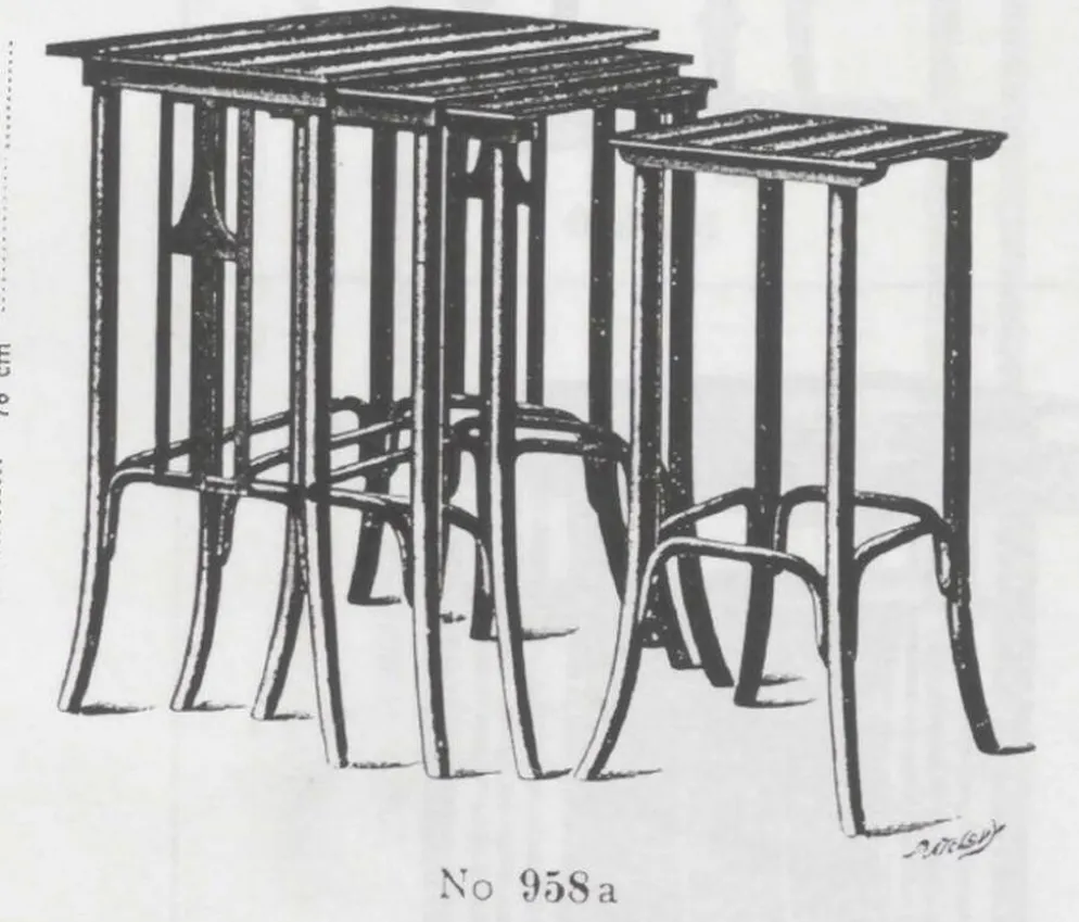 Tables gigognes Sécession n° 958 par Siegel ou Kolo Moser ex. par J&J Kohn