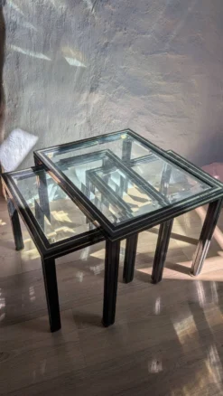 3 tables gigognes signées Pierre Vandel