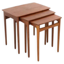 Tables gigognes Svend Åge Madsen - design danois en teck, moderne du milieu du siècle