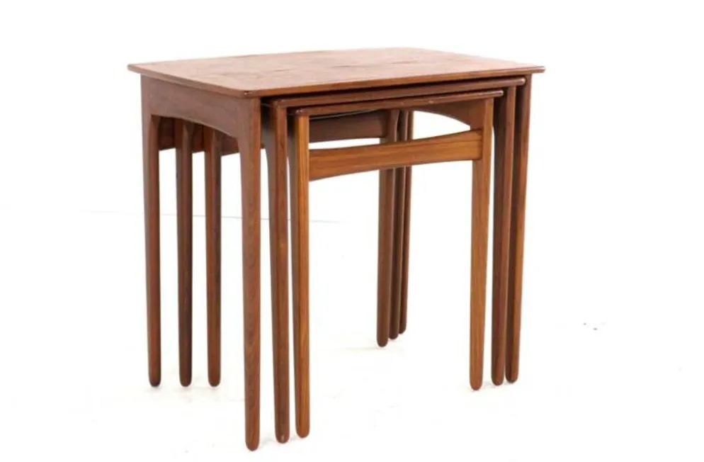 Tables gigognes Svend Åge Madsen - design danois en teck, moderne du milieu du siècle