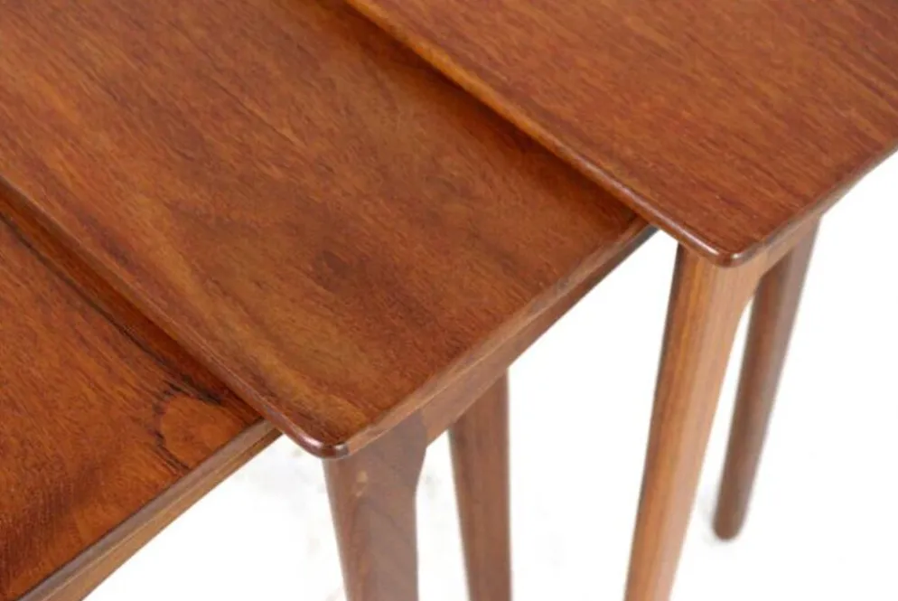 Tables gigognes Svend Åge Madsen - design danois en teck, moderne du milieu du siècle