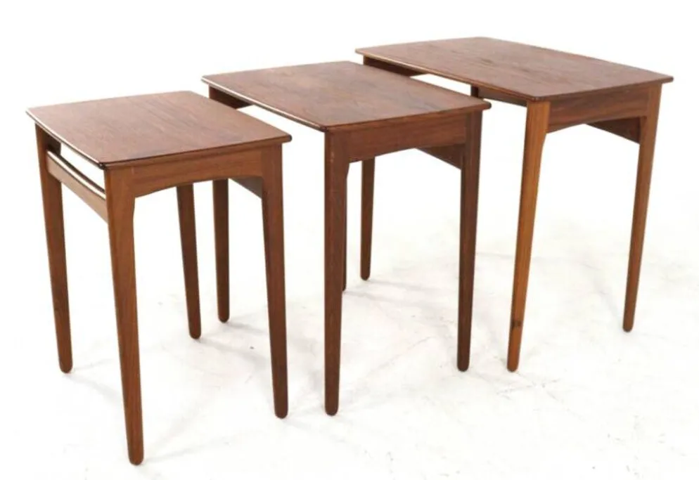 Tables gigognes Svend Åge Madsen - design danois en teck, moderne du milieu du siècle