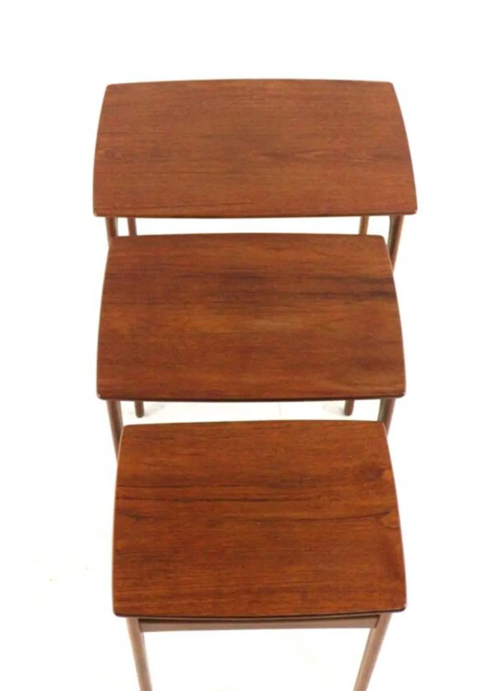 Tables gigognes Svend Åge Madsen - design danois en teck, moderne du milieu du siècle