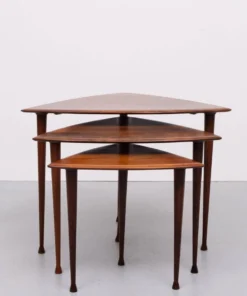 Tables gigognes triangulaires Poul Thorsbjerg Jensen années 1950