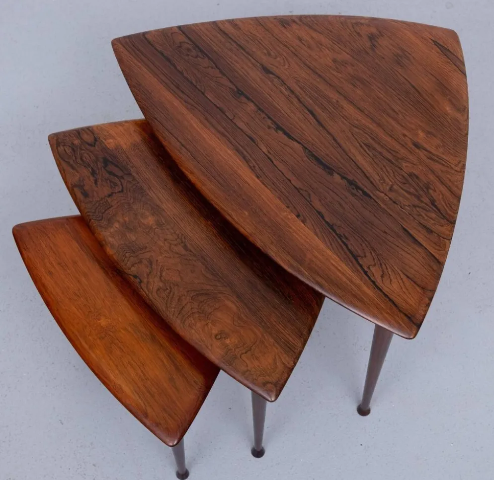 Tables gigognes triangulaires Poul Thorsbjerg Jensen années 1950