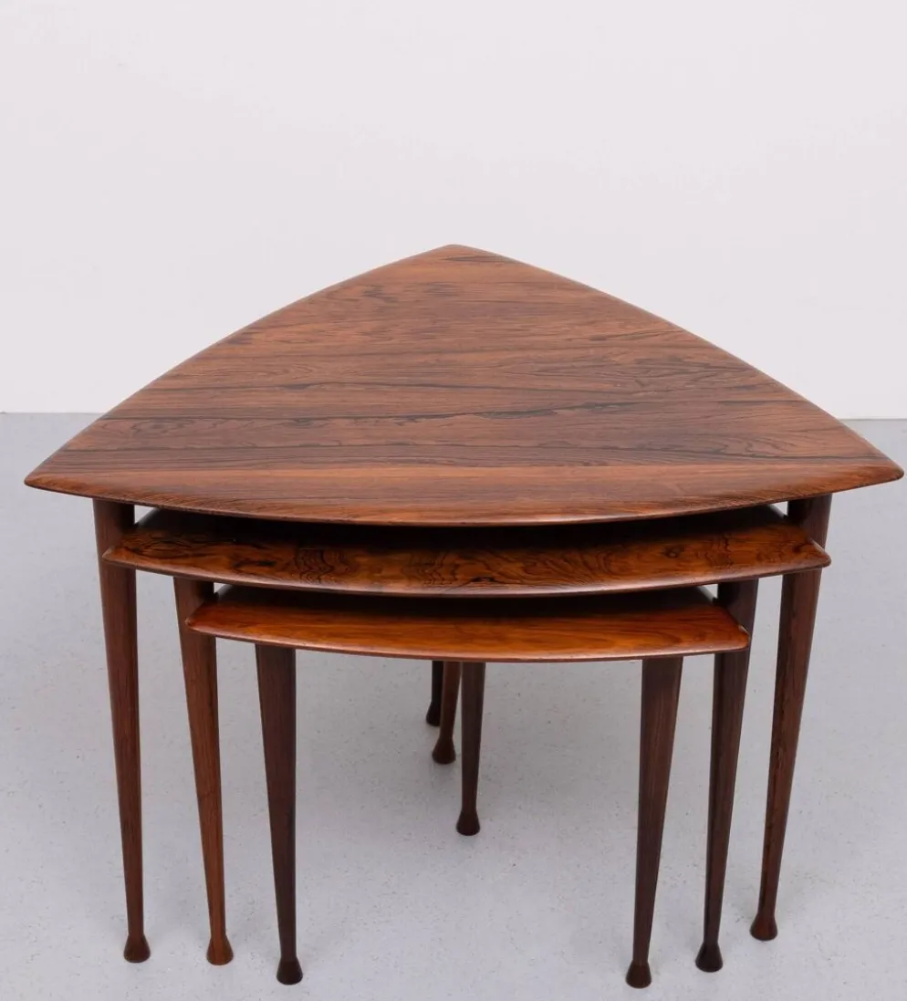 Tables gigognes triangulaires Poul Thorsbjerg Jensen années 1950
