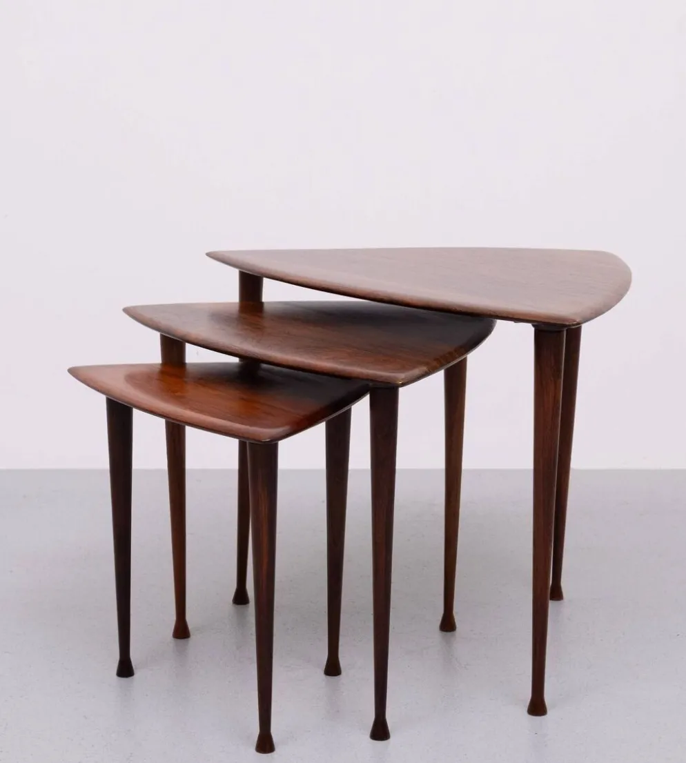 Tables gigognes triangulaires Poul Thorsbjerg Jensen années 1950