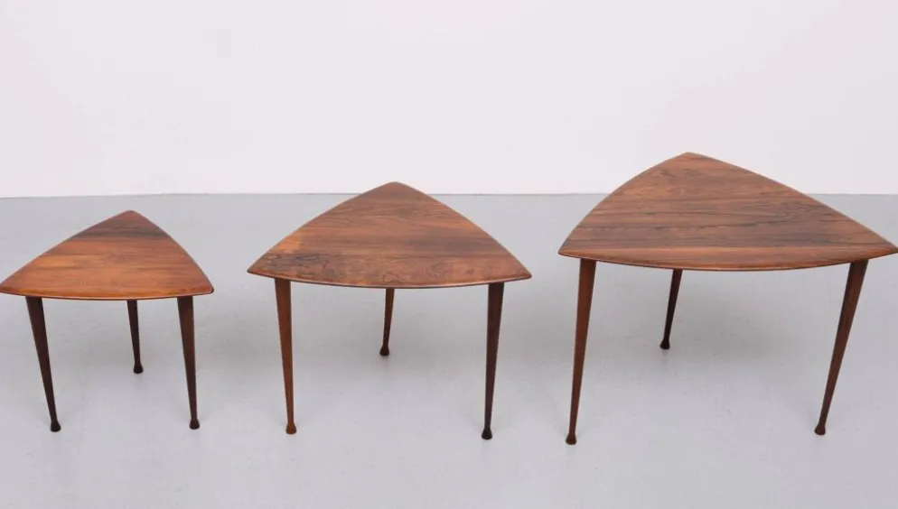 Tables gigognes triangulaires Poul Thorsbjerg Jensen années 1950