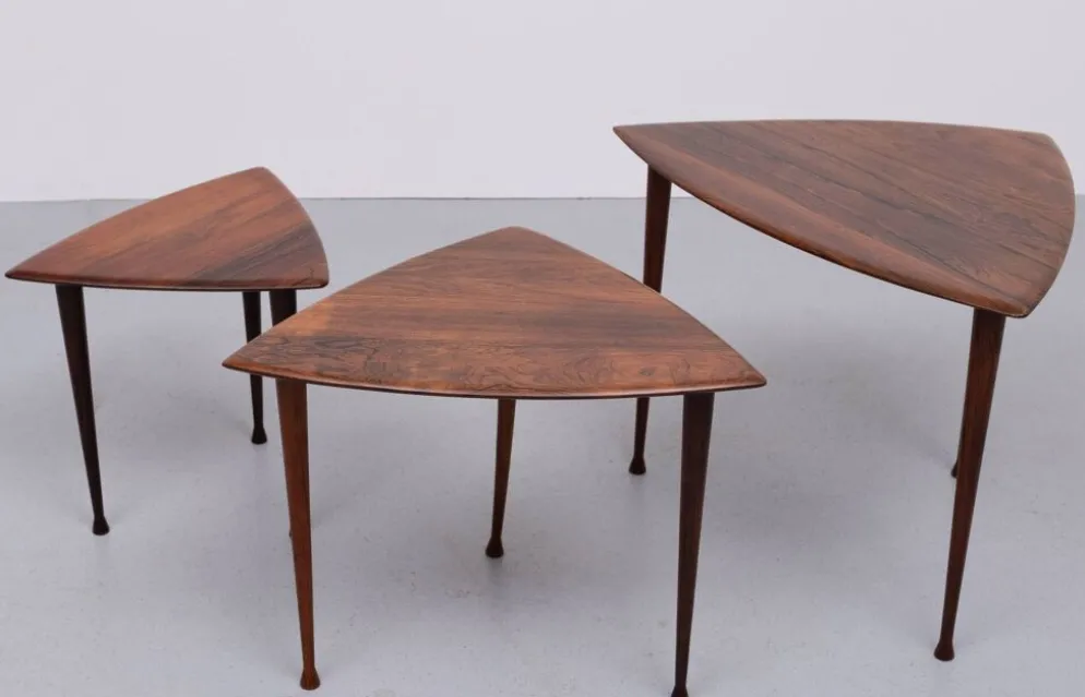 Tables gigognes triangulaires Poul Thorsbjerg Jensen années 1950