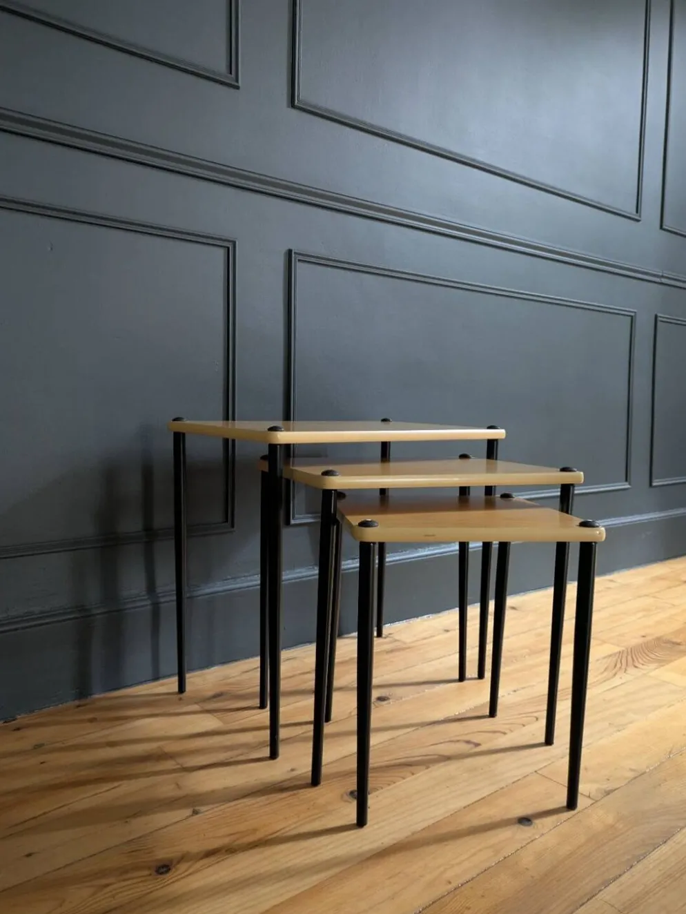 Tables gigognes vintage