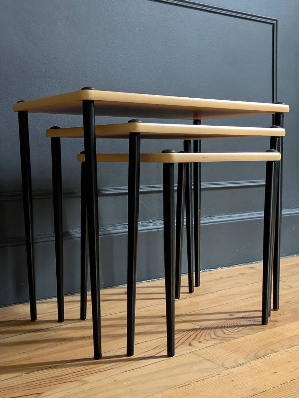 Tables gigognes vintage