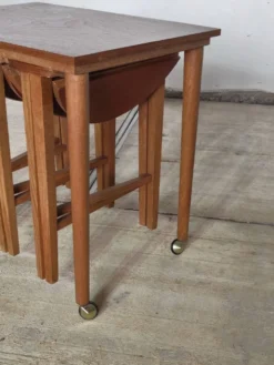 Tables gigognes vintage