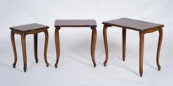 Tables gigognes vintage de style Louis XV en noyer, années 1970, ensemble de 3