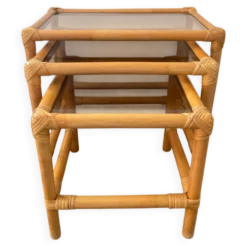 3 tables gigognes vintage en rotin et verre fumé années 70
