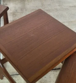 Tables gigognes vintage mid-century