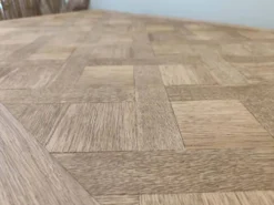 Table style regence en chene massif