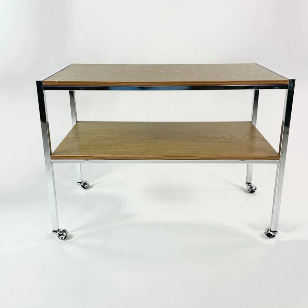 Table sur roulettes, plateau stratifié et pieds Eiffel métalliques, circa 1950