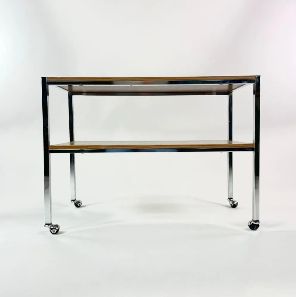Table sur roulettes, plateau stratifié et pieds Eiffel métalliques, circa 1950