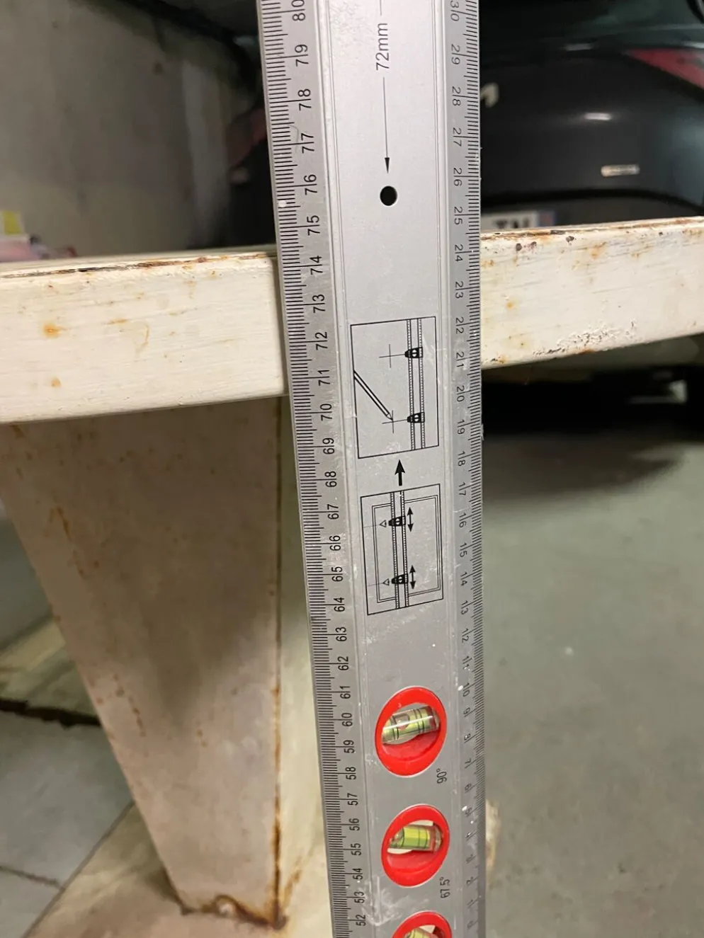 Table Tolix KUB diametre 99cm par Xavier Pauchard