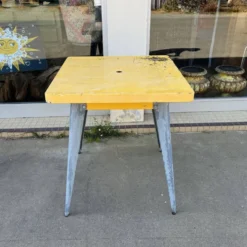 Table Tolix vintage