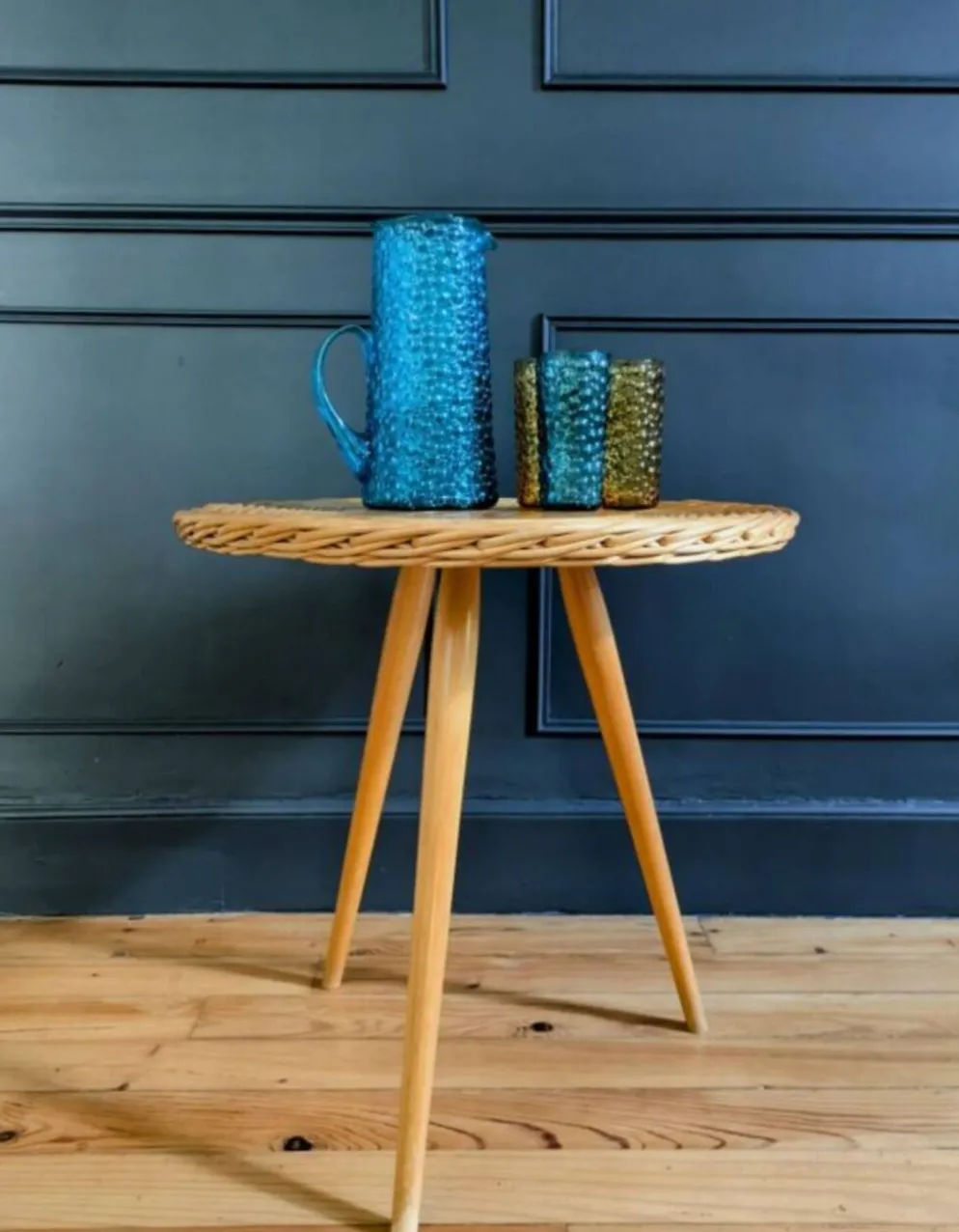 Table tripode Design 60 Jan Kalous estampillée